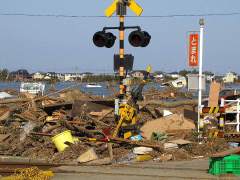 東日本大震災に伴う常磐線亘理・新地駅間の津波被害状況